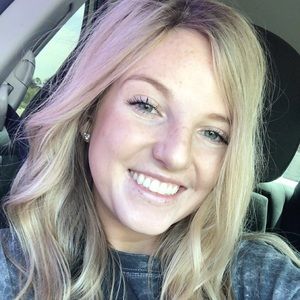 Meet your Posher, Katelyn